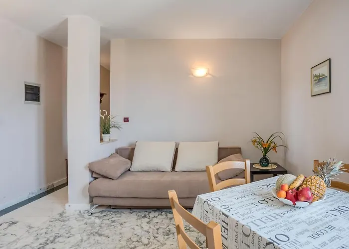 Apartment Daria-3 By Interhome